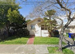 Pre-foreclosure in  102ND AVE Oakland, CA 94603