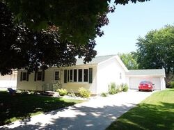Pre-foreclosure in  CHESTER PL Fond Du Lac, WI 54935