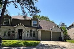 Pre-foreclosure in  TAN OAK CIR Tomball, TX 77375