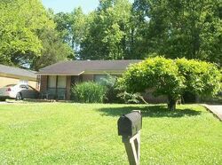 Pre-foreclosure in  DELTA RD Memphis, TN 38109
