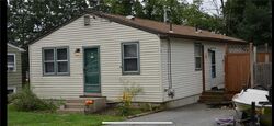 Pre-foreclosure in  QUAIL ST Cumberland, RI 02864