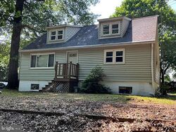  Cedar Ln, Reading PA