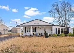 Pre-foreclosure in  GUN RD Levittown, PA 19057