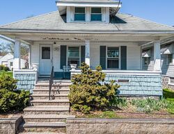 Pre-foreclosure in  S 9TH ST Quakertown, PA 18951