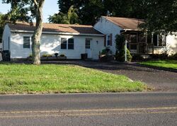 Pre-foreclosure in  HATBORO RD Richboro, PA 18954