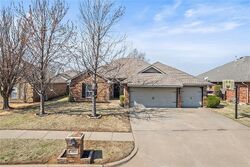 Pre-foreclosure in  DANA DR Yukon, OK 73099