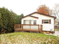 Pre-foreclosure in  ELMWOOD AVE Barberton, OH 44203