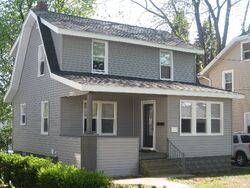 Pre-foreclosure in  JAVA AVE Akron, OH 44305