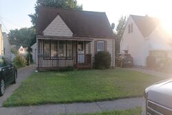 Pre-foreclosure in  E 308TH ST Eastlake, OH 44095