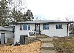 Pre-foreclosure in  JARVA LN Springboro, OH 45066