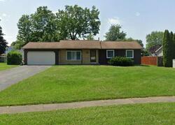 Pre-foreclosure in  OLDE TAVERN CIR Rochester, NY 14612