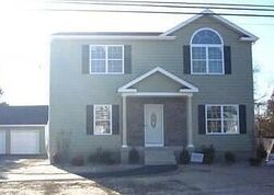 Pre-foreclosure in  OGDEN RD West Islip, NY 11795