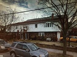 Pre-foreclosure in  91ST ST Howard Beach, NY 11414
