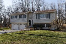  Paula Dr, Long Valley NJ