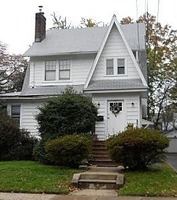 Pre-foreclosure in  COOLIDGE RD Maplewood, NJ 07040