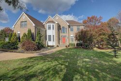 Pre-foreclosure in  MARISA DR Toms River, NJ 08755