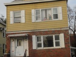 Pre-foreclosure in  TRIMBLE AVE Clifton, NJ 07011