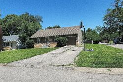  Ne 53rd St, Kansas City MO