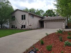  Shryer Ave E, Saint Paul MN