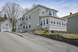Pre-foreclosure Listing in PROSPECT ST ATHOL, MA 01331