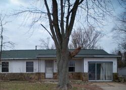  Hauser Dr, Hope IN