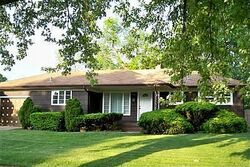 Pre-foreclosure in  NORTHCOTE AVE Hammond, IN 46324