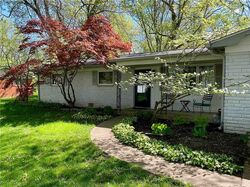 Pre-foreclosure Listing in E RUSSELL LAKE DR ZIONSVILLE, IN 46077