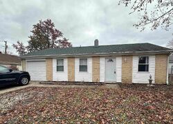 Pre-foreclosure in  BEAUVOIR CT Kokomo, IN 46902