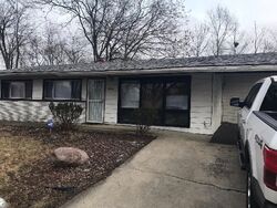 Pre-foreclosure in  BIRCH RD Markham, IL 60428