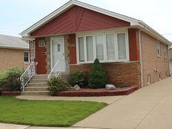 Pre-foreclosure in  S KOLIN AVE Chicago, IL 60652