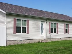  N Benton Ln, Ina IL
