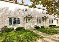 Pre-foreclosure in  W 79TH ST Burbank, IL 60459