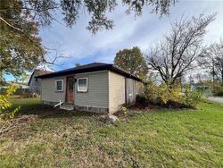 Pre-foreclosure in  E 12TH ST Georgetown, IL 61846