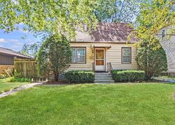 Pre-foreclosure in  W 35TH PL Steger, IL 60475