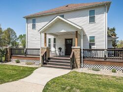  Benton St, Mount Olive IL