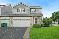 Pre-foreclosure in  HONEYTREE DR Romeoville, IL 60446