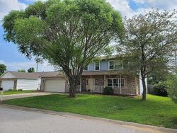 Pre-foreclosure in  PROGRESS LN Belleville, IL 62221