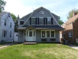 Pre-foreclosure in  W FOREST AVE Decatur, IL 62522