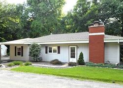 Pre-foreclosure in  HADFIELD LN Caseyville, IL 62232