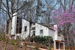 Pre-foreclosure in  LAUREL CLIFF DR SE Smyrna, GA 30082