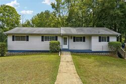  Wales Dr, Austell GA