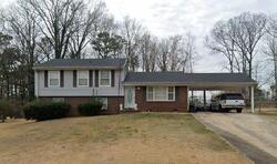 Pre-foreclosure in  ROCKCREST CT Conley, GA 30288