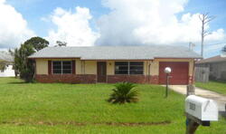 Pre-foreclosure in  SW DUVAL AVE Port Saint Lucie, FL 34983
