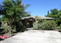 Pre-foreclosure in  DUNDAS CT Fort Pierce, FL 34950