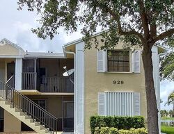Pre-foreclosure in  HAMILTON DR APT K Homestead, FL 33034