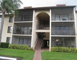  Foxtail Dr Apt F1, West Palm Beach FL