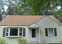 Pre-foreclosure in  CLEAR ST Enfield, CT 06082