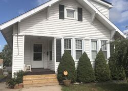 Pre-foreclosure in  SUMMER ST Meriden, CT 06451