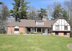 Pre-foreclosure in  BRUCE LN Avon, CT 06001