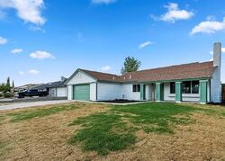  Whispering Sands Dr, Victorville CA